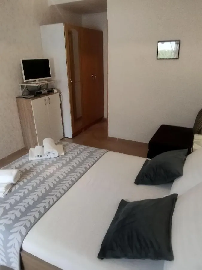Apartments Jelica Pag Town
