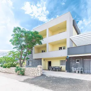 Lili Apartament