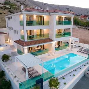 Apartvilla Pag Pag Town